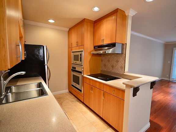 4th image of 564 N Bellflower Blvd Unit 208