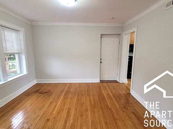 2nd image of 4709 W Dickens Ave #2W