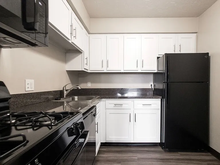Coppertree Apartments — Photo 58