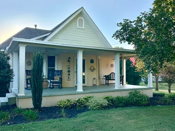 224 S Hunt St, Sharon, TN 38255
