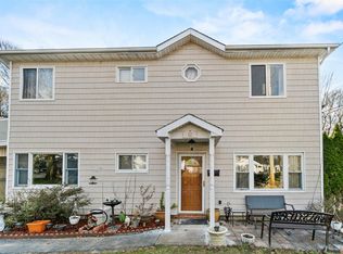 62 Cayuga Dr, Peekskill, NY 10566