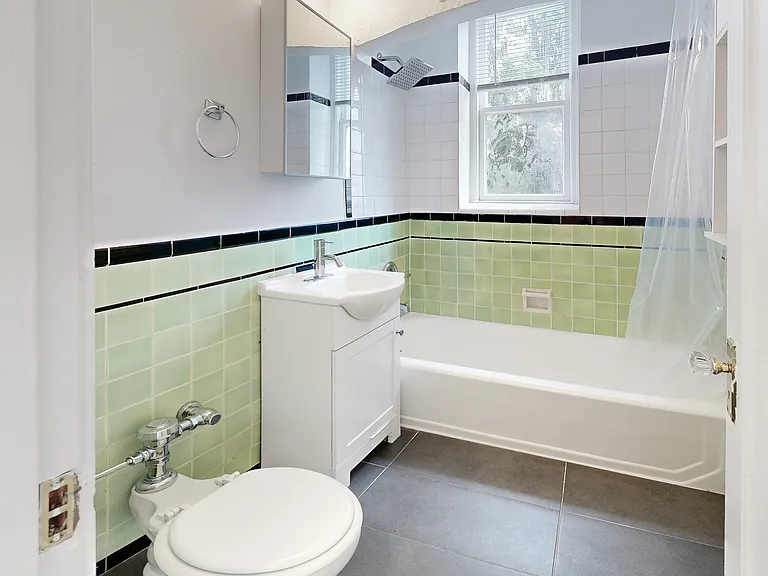 19 Hermann St #104 — Photo 9