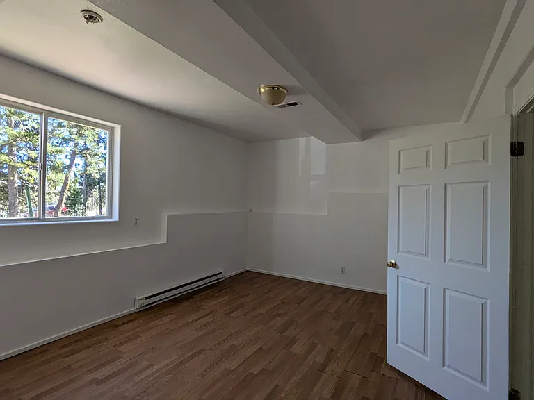 445 Beethoven Dr #LOWER — Photo 6