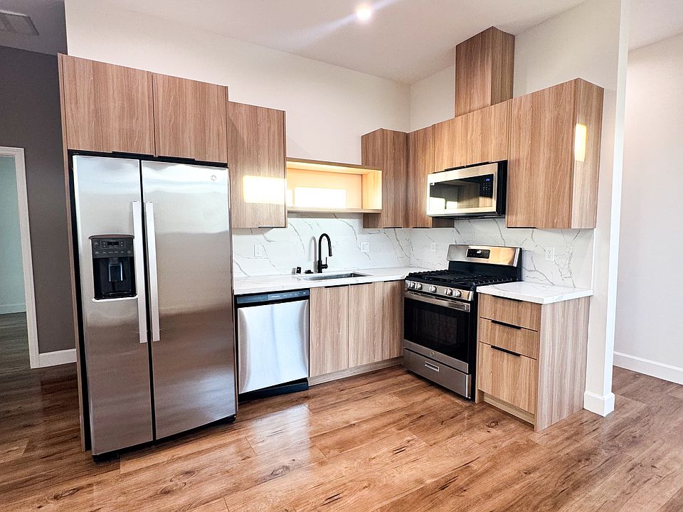 1st image of 11257 Tiara St #1/2