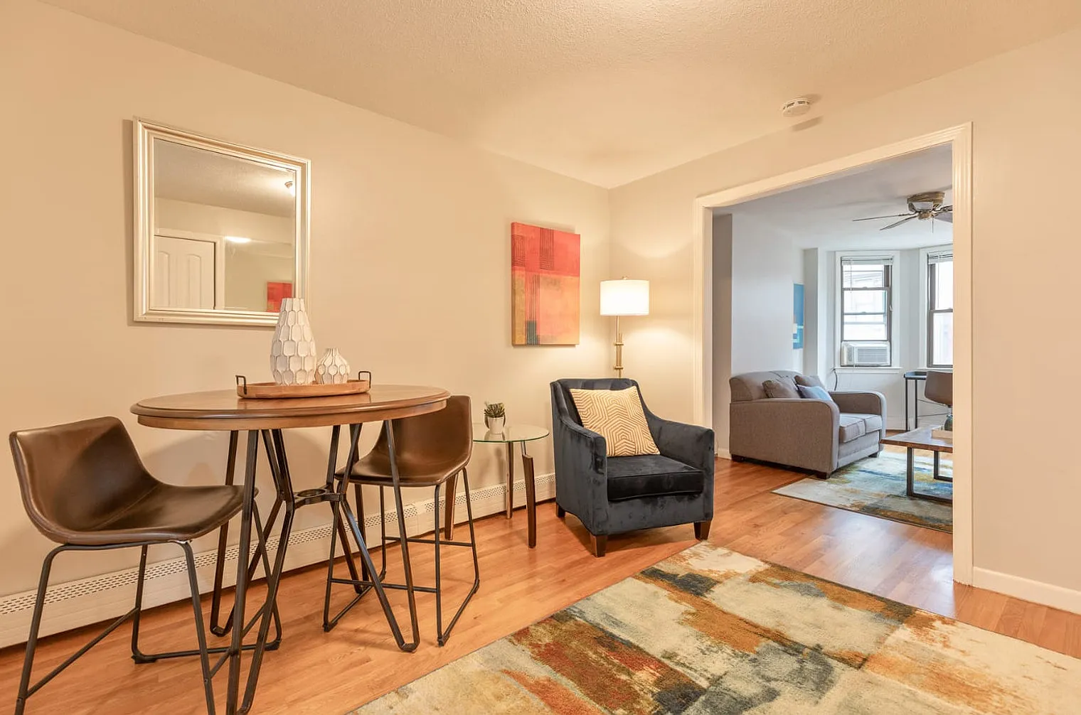 1 bed, 1.0 bath, 645 sqft, $8,392 — Photo 3