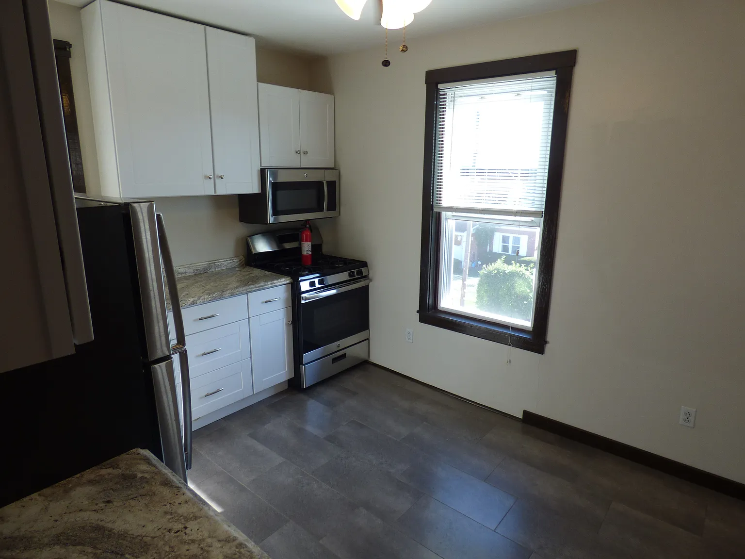 2 bed, 975 sqft, $975 — Photo 3