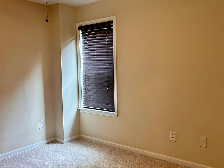 1187 Kendrew Pass — Photo 23