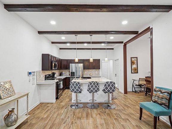 5th image of 2425 Terpsichore St