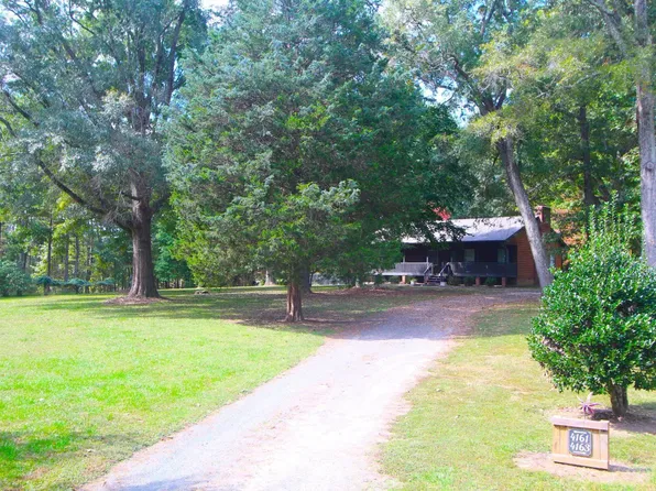4161 Range Rd, Stem, NC 27581