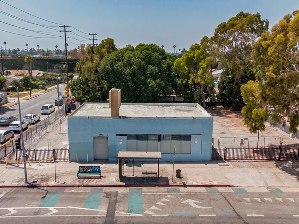 9145 S Broadway, Los Angeles, CA 90003