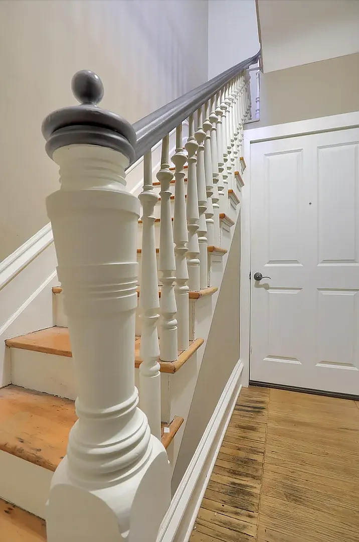 28 East Vine Street — Photo 2