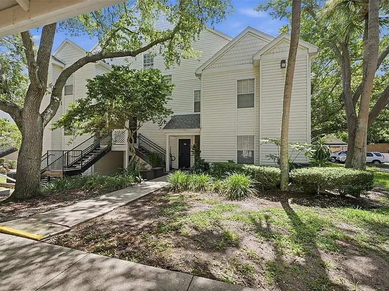 3274 Haviland Ct #201 — Photo 6