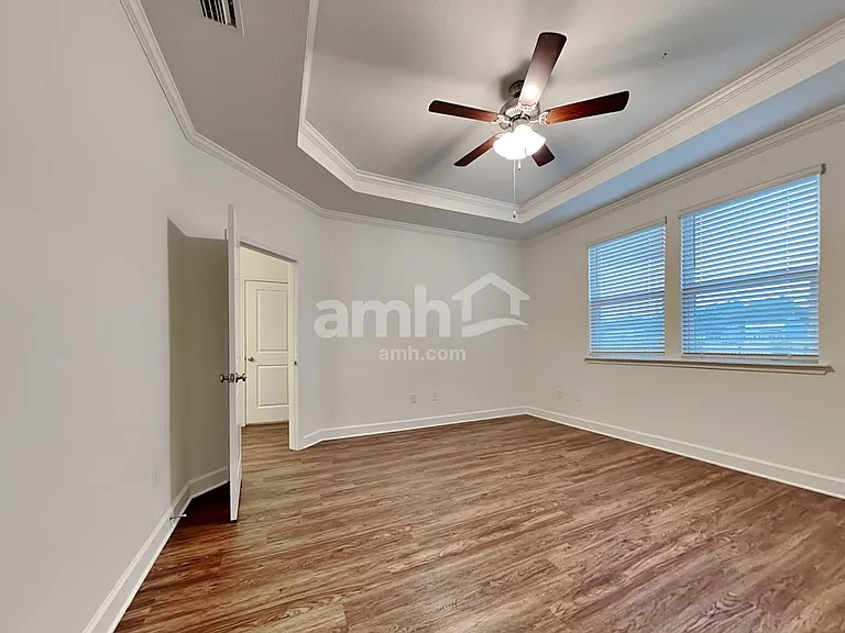 11482 Fox Hollow Ct — Photo 12