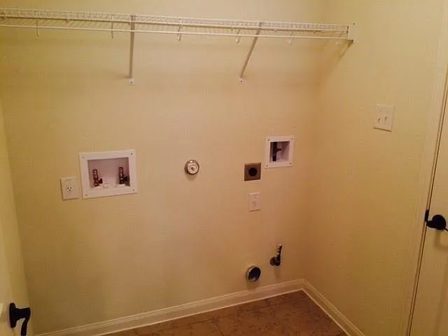 1532 Treeta Trl — Photo 4