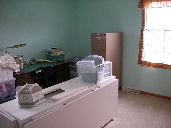 4th image of W203N16324 White Oak Cir