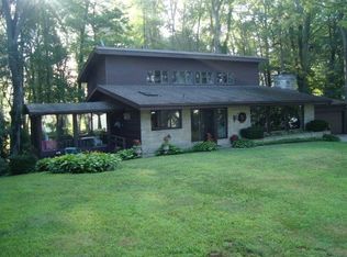 412 Lakeshore Dr, Ashland, OH 44805
