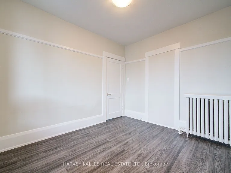 1074 Saint Clair Ave W #4 — Photo 26