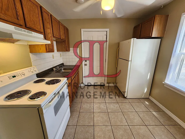 416 S Weyant Ave — Photo 10