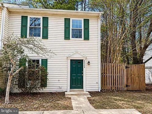 45264 Woodstown Way Photo 1