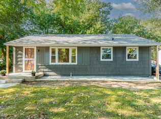 422 W Southside Ct, Louisville, KY 40214