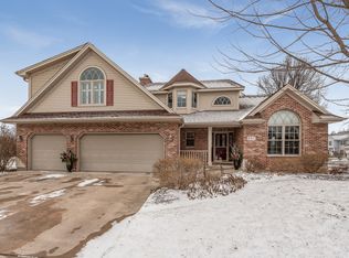 897 Merrill New Rd, Sugar Grove, IL 60554