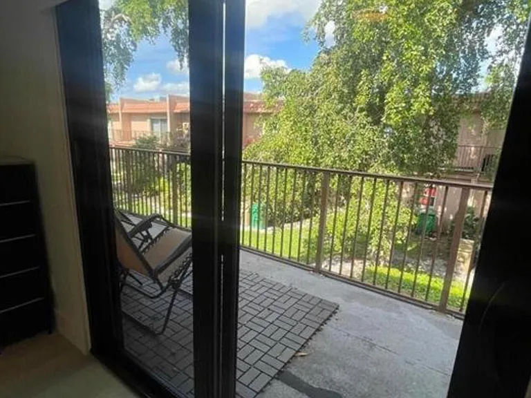 42 Madrid Ln #7-16 — Photo 5