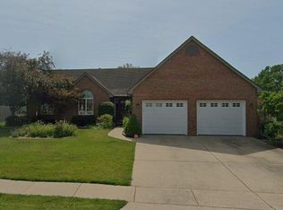 3804 Greenfield Dr, Springfield, IL 62704