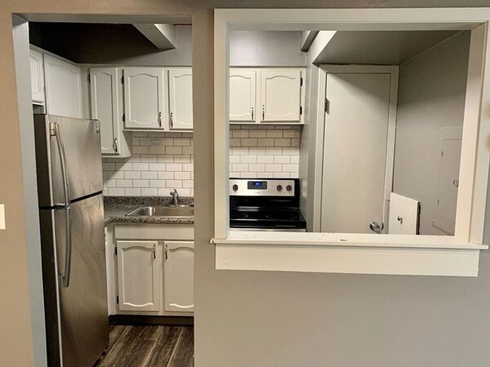 1st image of 1819 Pershing Ave APT 4