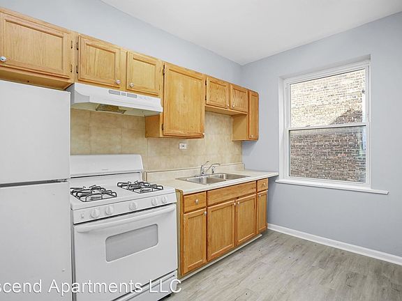5th image of 546 E 80th St #5461