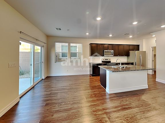 5th image of 10480 Marias St