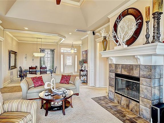 4th image of 16916 Hardwood Pl