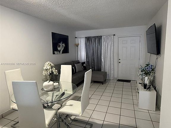 4th image of 5420 W 21st Ct APT 211