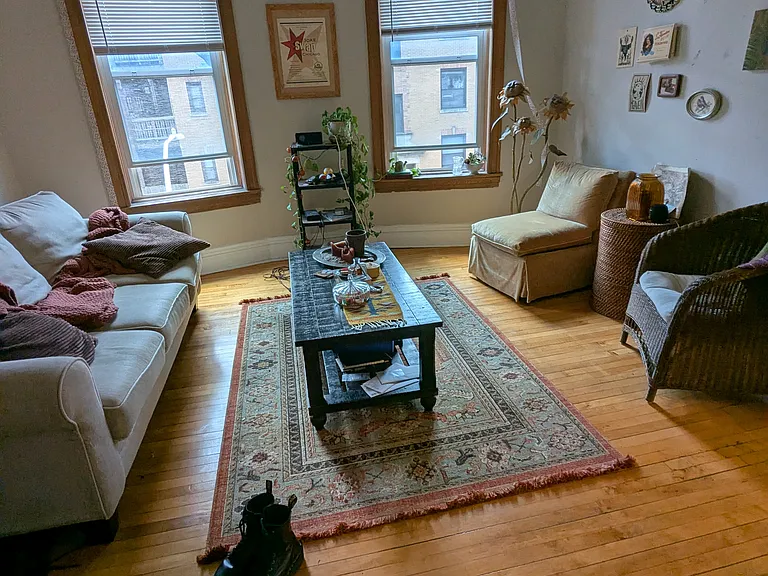 1638 W Waveland Ave — Photo 5