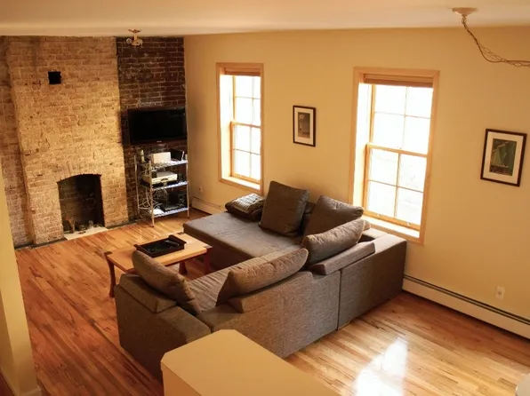 204 Front Street image 1 of 14