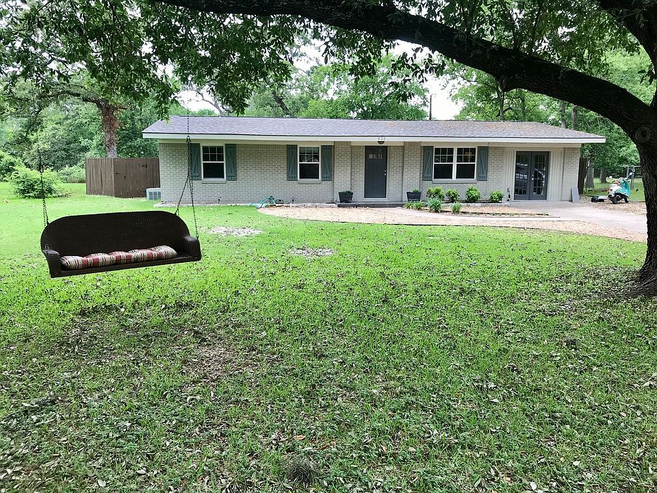 1st image of 828 Tanglewood Dr
