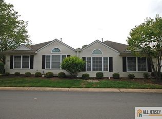 284 Mockingbird Dr, Monroe Township, NJ 08831