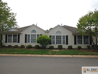 284 Mockingbird Dr, Monroe Township, NJ, 08831
