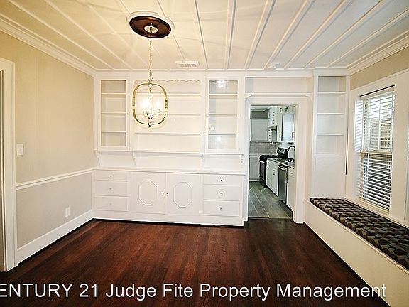 3rd image of 1120 W Avenue A