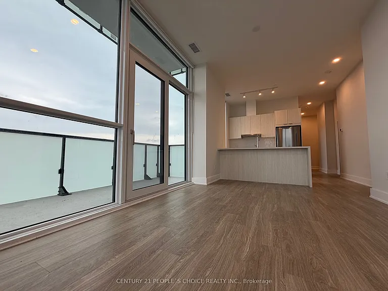430 Square One Dr #Penthouse 05 — Photo 2