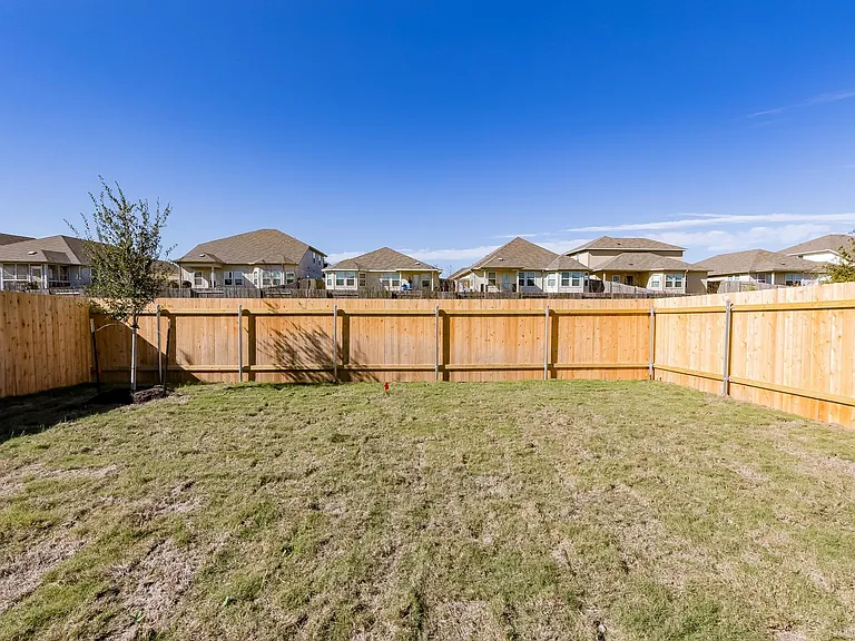 318 Canley Loop — Photo 28