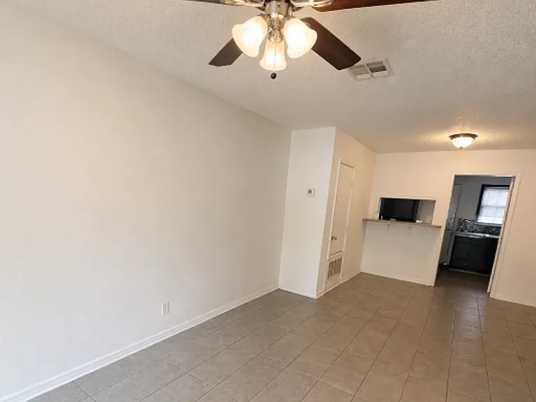 1802 Stewart St — Photo 3