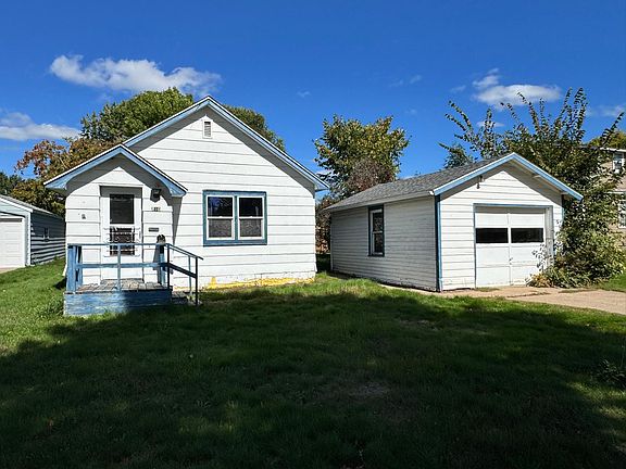 2nd image of 710 3rd St NW