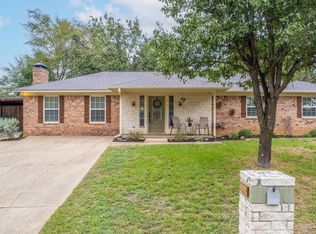 801 Peggy Dr, Whitehouse, TX 75791