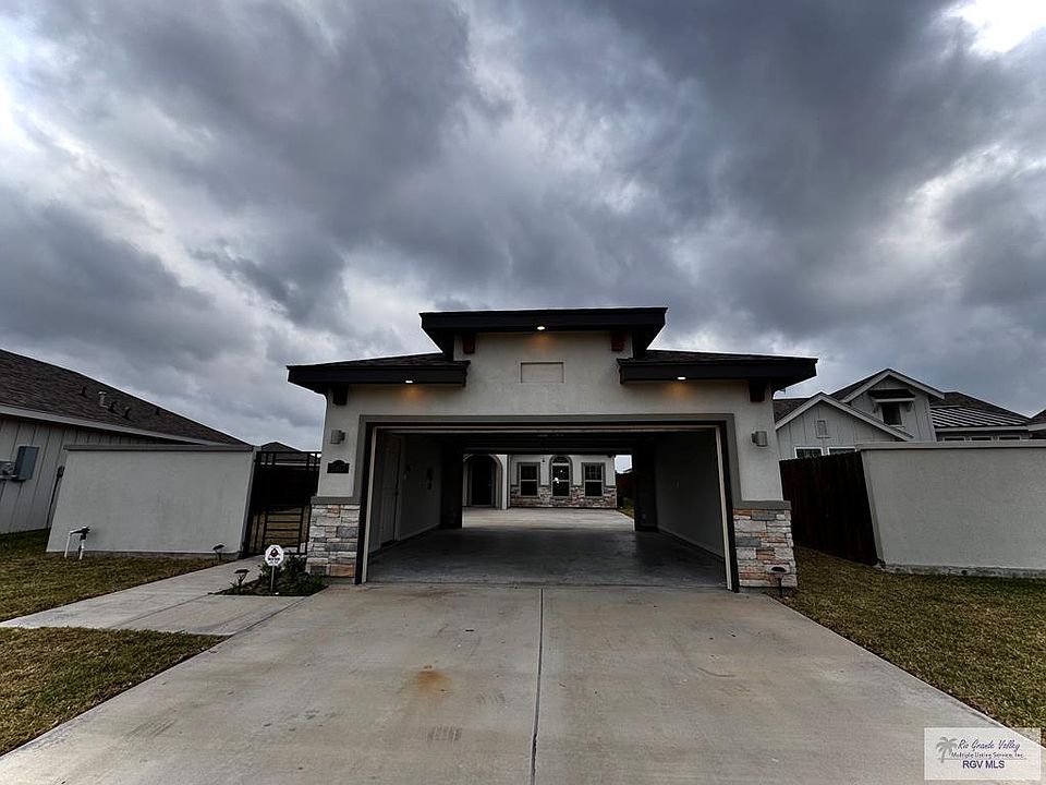 1st image of 2467 Grove Ln