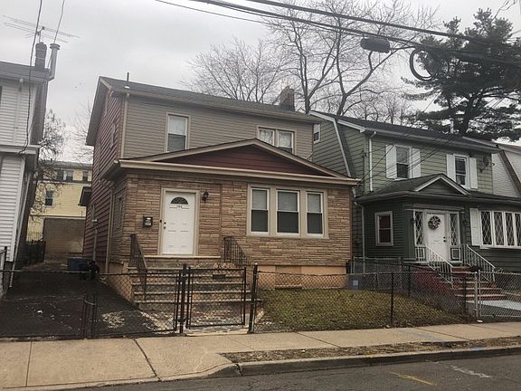 4th image of 164-166 S Munn Ave