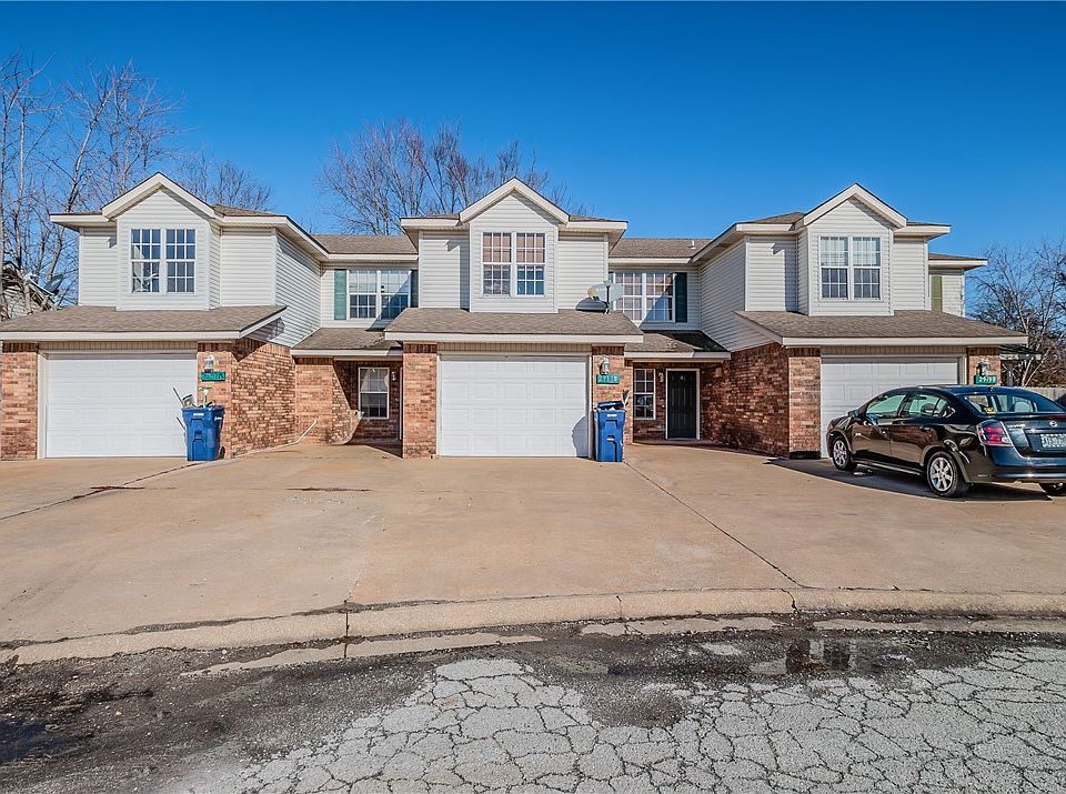 1st image of 2919 Dawn Ct