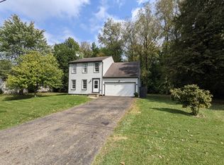 9849 Lynns Rd, Pataskala, OH 43062