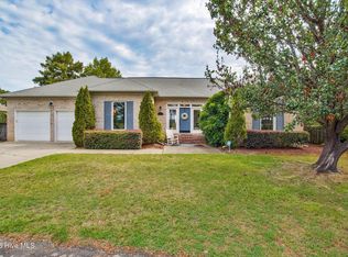 1231 Greenbriar Place, Vass, NC 28394
