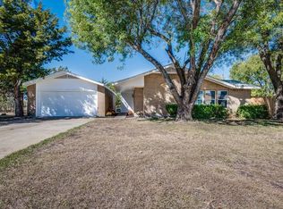 114 Bow Creek Cir, Red Oak, TX 75154