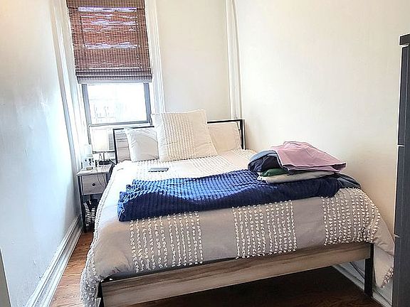 4th image of 26 Grand St APT 20